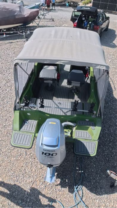 Barca  + Motor HONDA 100 + Peridoc