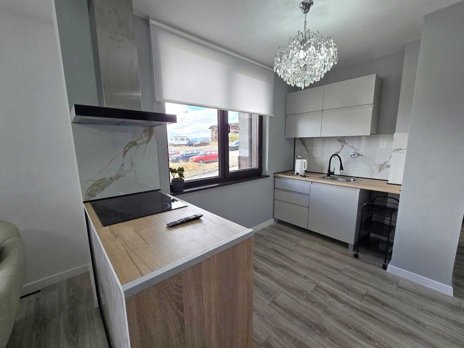 Луксозно обзаведен двустаен апартамент