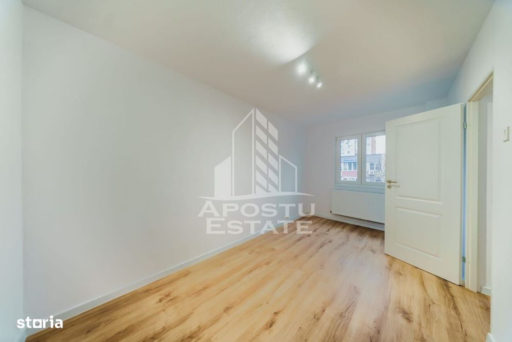 OCAZIE / Aurel Vlaicu / 2 camere renovate LUX