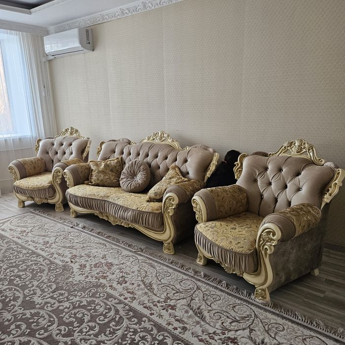 Продам диван и 2 кресла