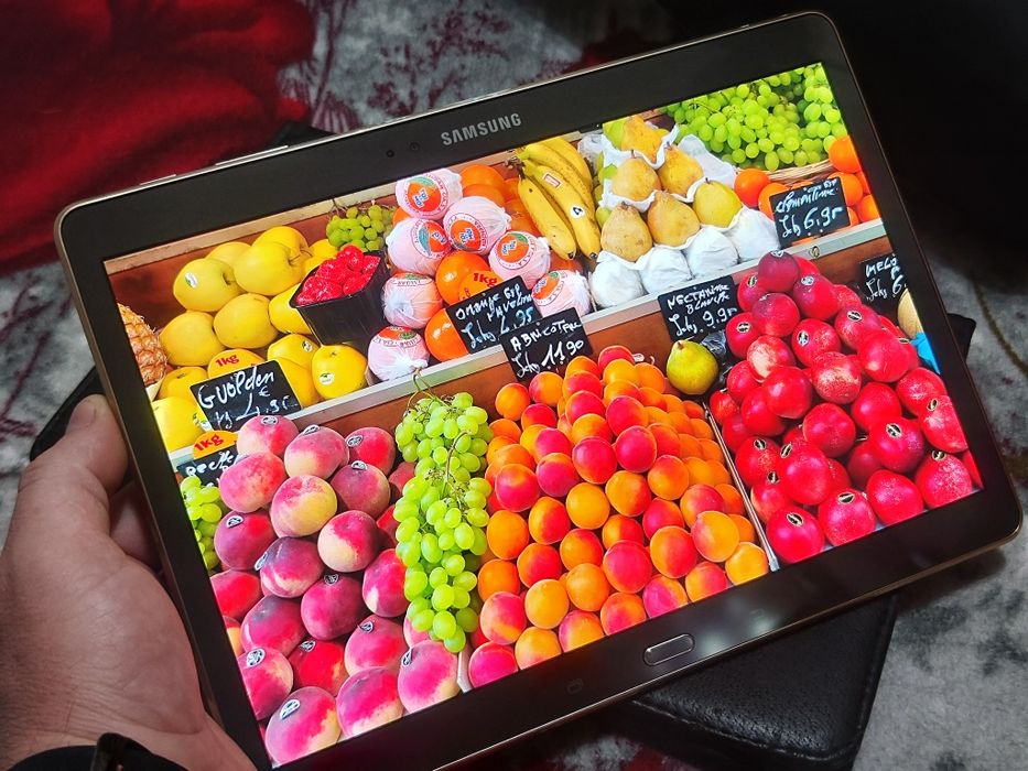 Tabletă Samsung Galaxy Tab S 10.5" AMOLED + Husă Cadou