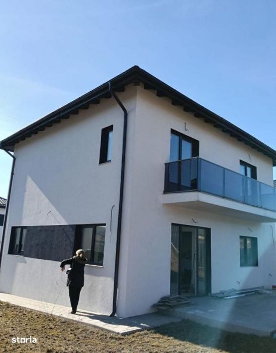 Casa individuala,  4 camere, 120 mp, 474 mp terem, Chinteni, strada li