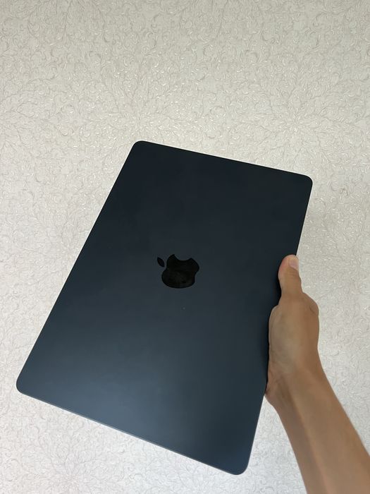 Macbook air m3 8/512gb