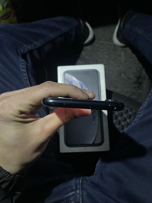 Iphone Xr black 64 gb