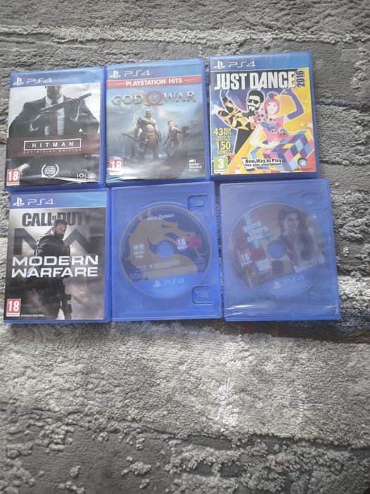 Vind PlayStation 4 de 500 G+6 jocuri+statie încărcare
