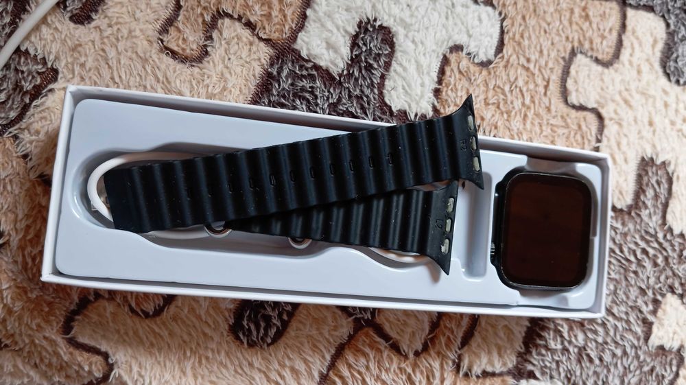 Продавам смарт часовник