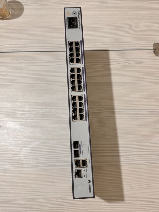 Коммутатор Huawei Quidway S2700