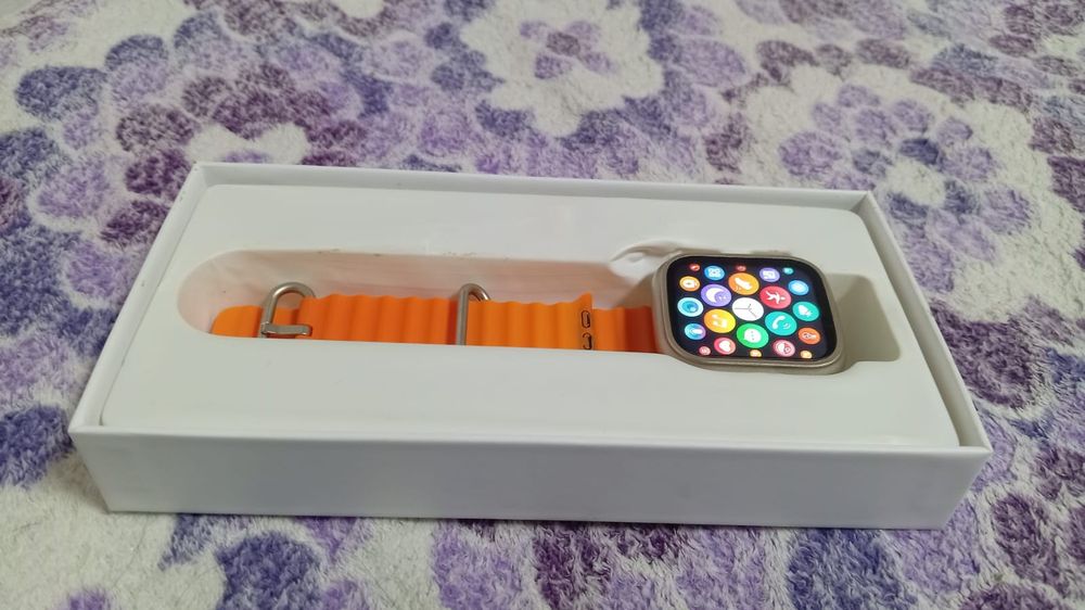 Часы практически новые