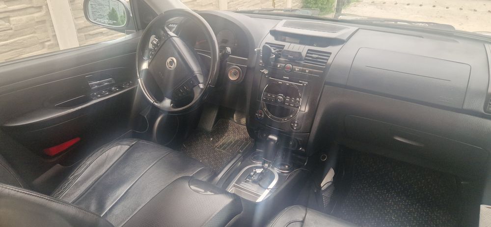 Vand Rexton fără schimburi sau variante