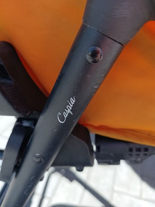 Детская прогулочная коляска