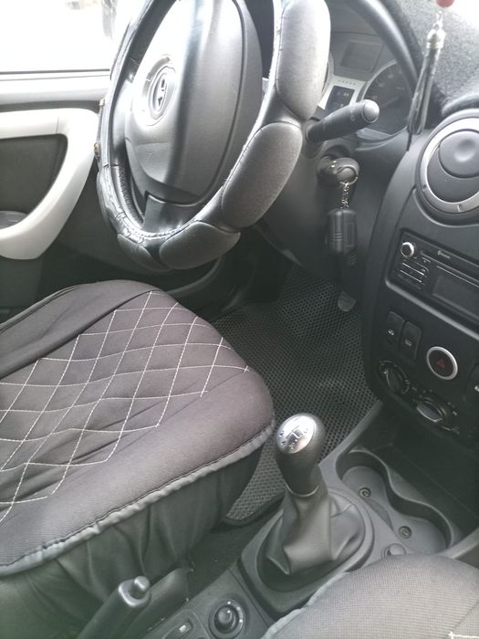 Продам Lada Largus