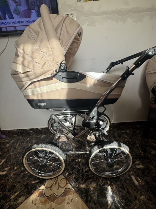 Vând carut 3in1 toate piesele sunt intacte si sunt foarte confortabile