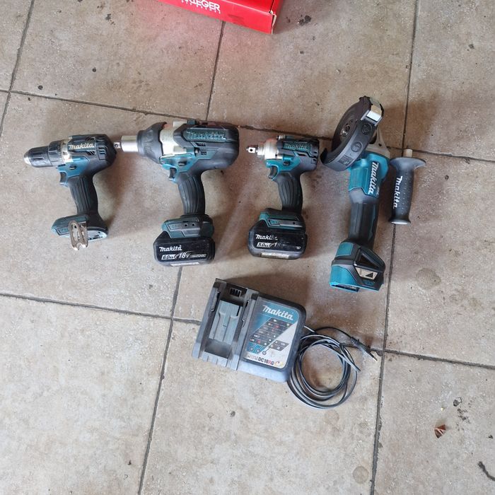 Set Makita masini de insurubat cu impact flex si autofiletanta