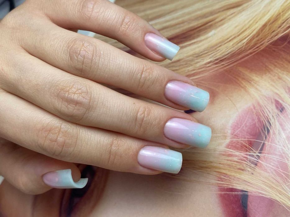 Servicii de infrumusetare: manichiura