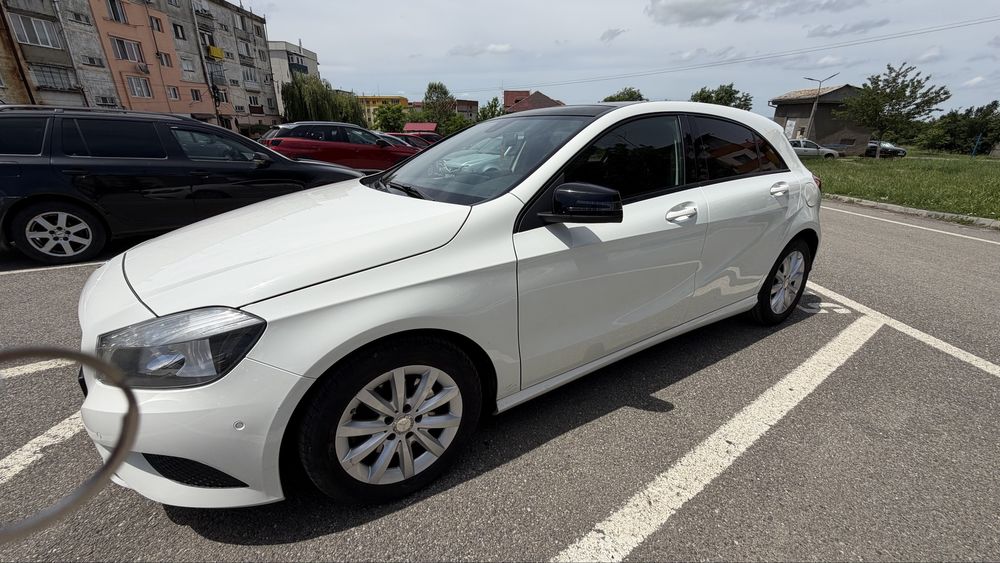 Vând Mercedes-Benz A 180, 122 cp
