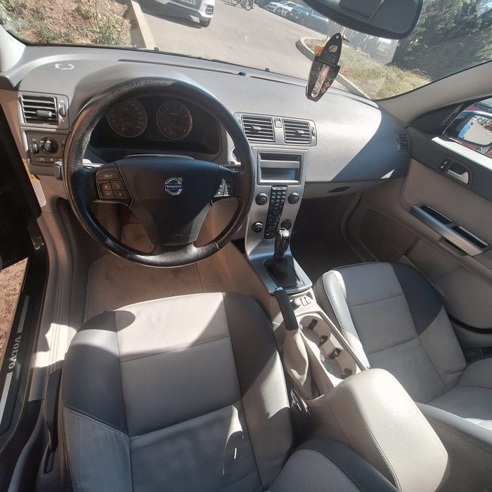 Vand sa schimb Volvo s40 Model 2005
