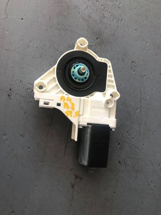 motoras macara stanga fata audi a4 b8