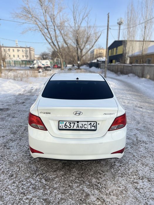 Продам Hyndai accent 2015