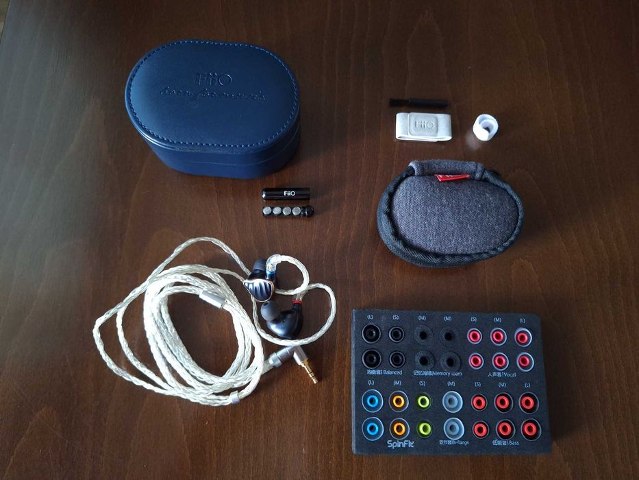 FiiO FH7 – флагмански хибридни IEM слушалки, перфектно състояние
