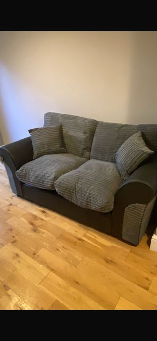 Vand Canapea 2 locuri