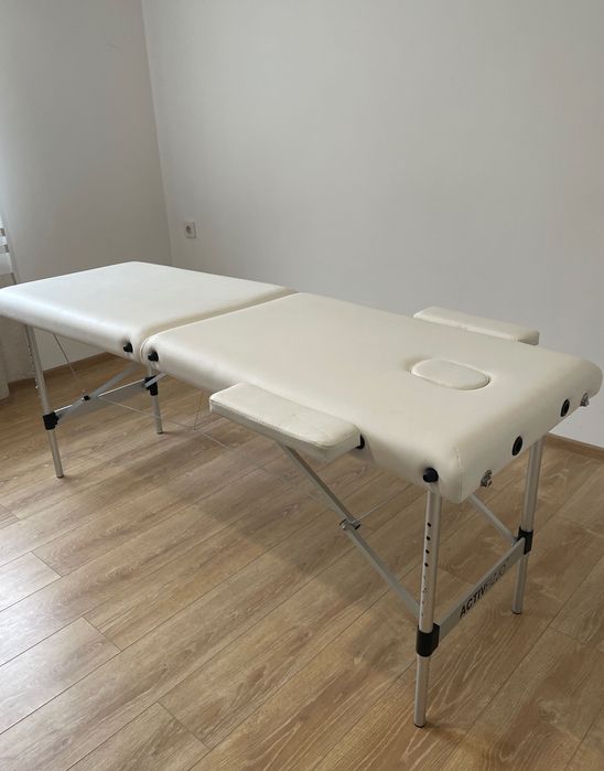 Сгъваемо професионално легло - козметична кушетка