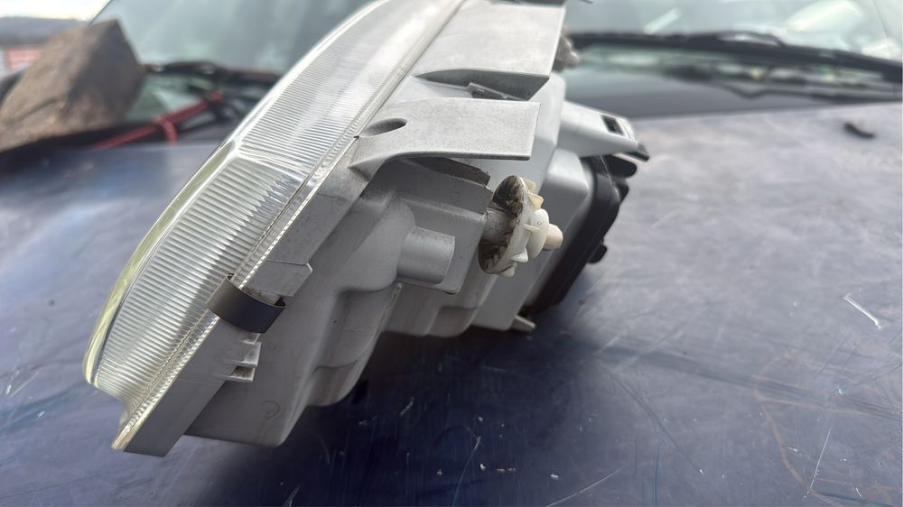 far dreapta stanga vw polo an 1998