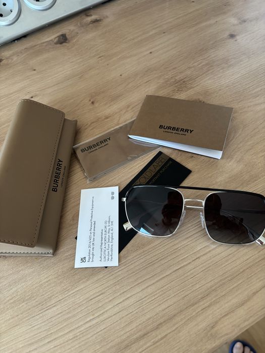 Ochelari de soare unisex Burberry , B3117 , noi