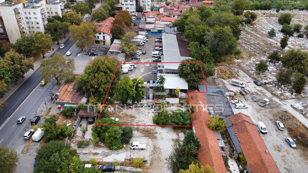 Парцел в центъра на Пловдив