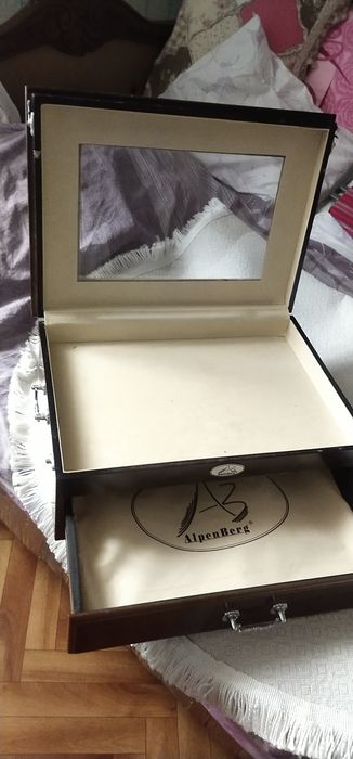 Декоративный ларчик