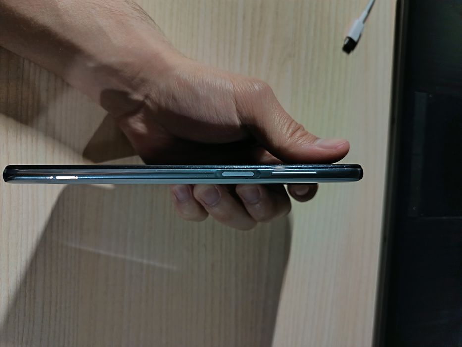 Продается телефон Xiaomi Redmi Note 9 Pro