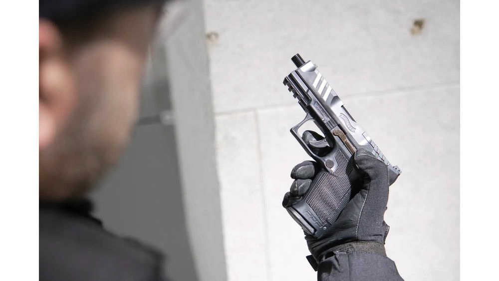 Еърсофт пистолет Walther PDP Compact 4 + заглушител (Пружинен) UMAREX Германия