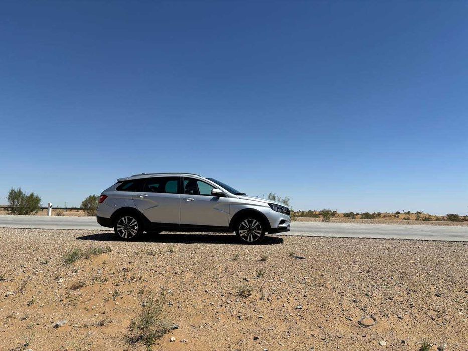 Lada vesta sw cross 1.8