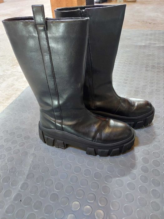 Черни ботуши Asos 42 номер