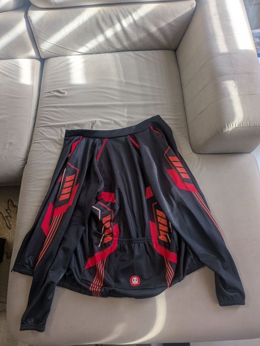 Чисто ново зимно колоездачно джърси