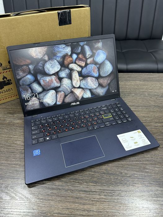 Офисный ноутбук ASUS E510M