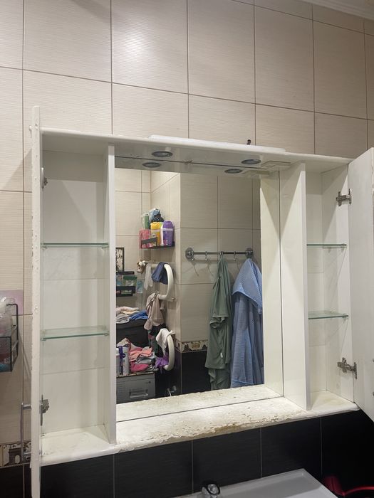 Продам мебель для ванной комнаты