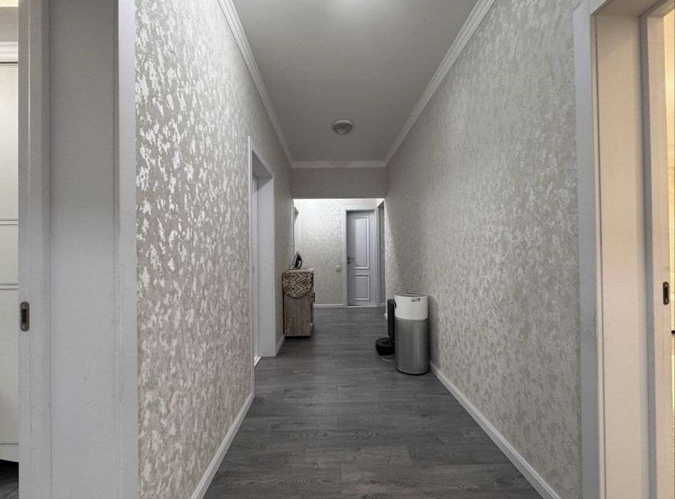 Продается 4х комнатная квартира в центре ойбек