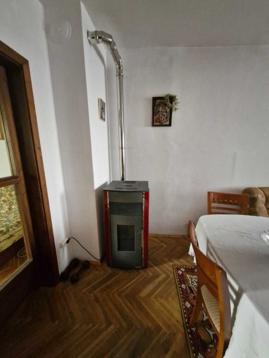 Продава се Тристаен апартамент в Ямбол, Златен рог - 98 кв.м за 1021 €/кв.м - Снимка #2