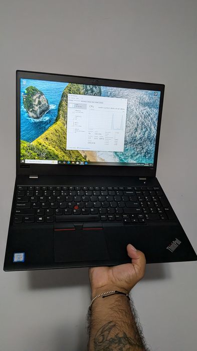 Thinkpad T580 i7 8650u 8gb RAM ssd nvme 256