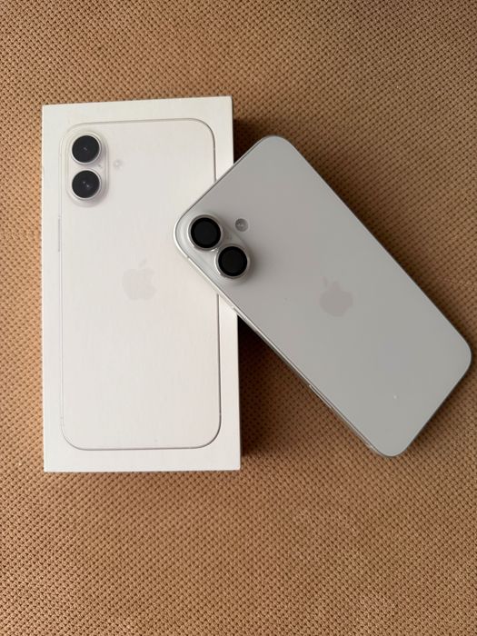 Продавам iPhone 16 plus