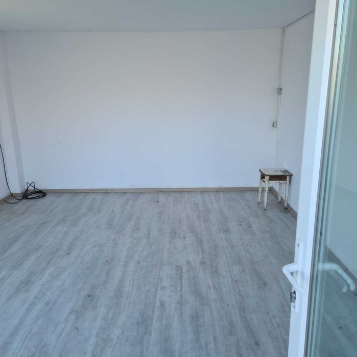 Vand hala pentru productie mica / depozitare