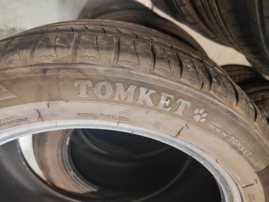 2бр.летни гуми 245/45/18 Tomket