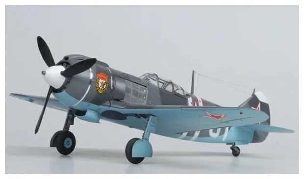 Сборная модель самолета Ла-5ФН (Звезда. 1/48)