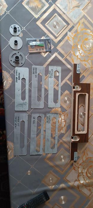 Эшик замок ва скрыт петля учун шаблон учун шаблон.