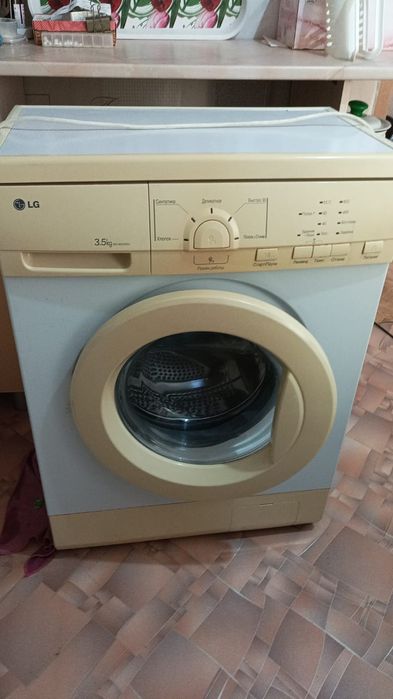 Продам стиральную машинку LG