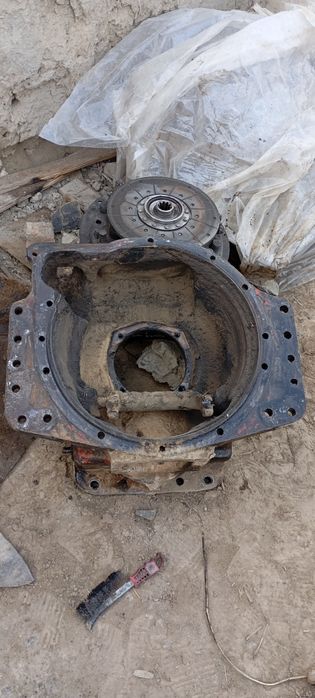 Yumizi traktor zapchaslari.