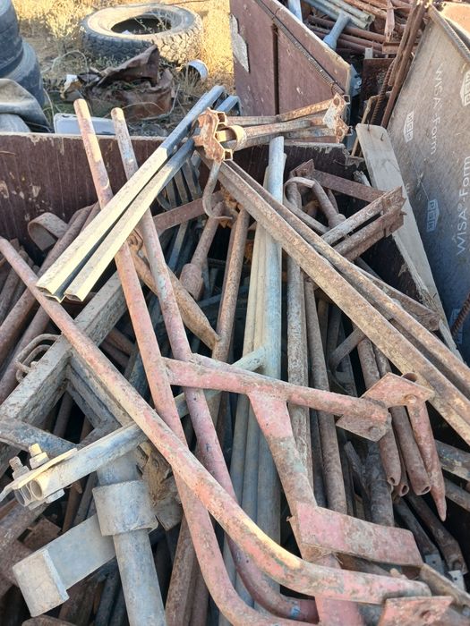 Продается универсальные вилки,трехножки