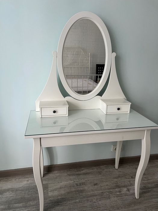 Продам комод с зеркалом IKEA