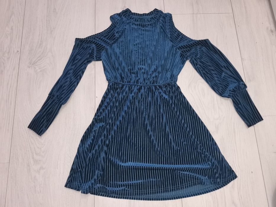 Лилава рокля 40 L