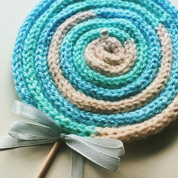 Decoratiune Acadele Tricotate Cadou mamica sau nou nascut